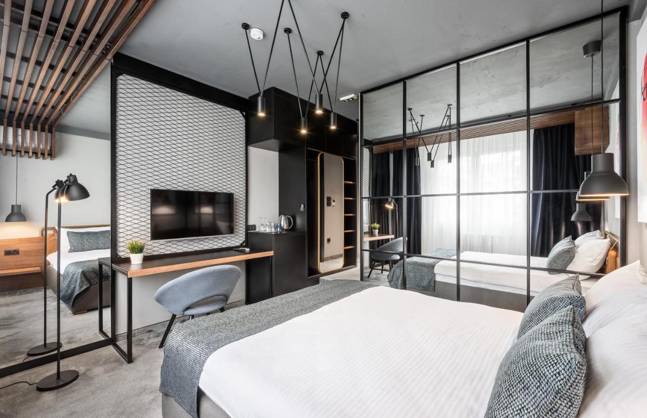 7 Rooms Suites Belgrado Esterno foto