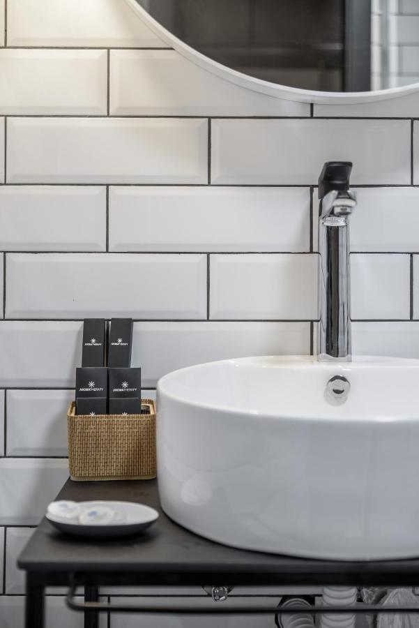 7 Rooms Suites Belgrado Esterno foto